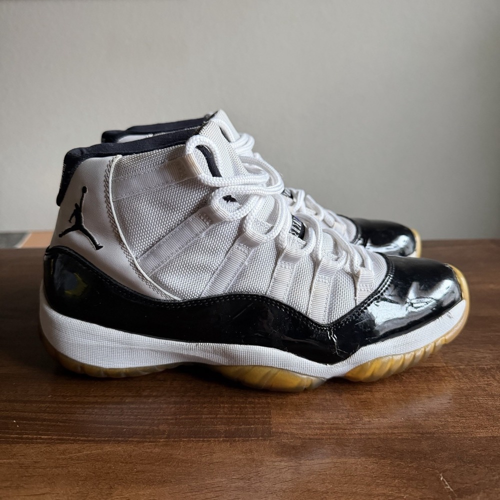 Air Jordan 11 Concord Men's Sneakers Size 9 2011 Release Date